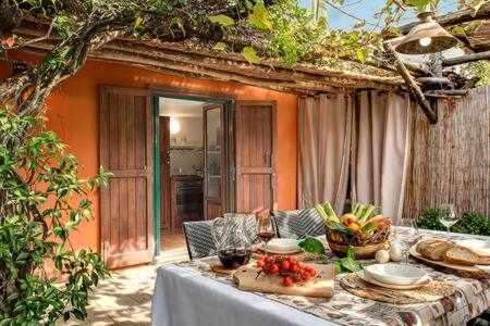Gocce Villas - Villa De Flores Country Style Villa With Pool Масса-Лубренсе Екстер'єр фото