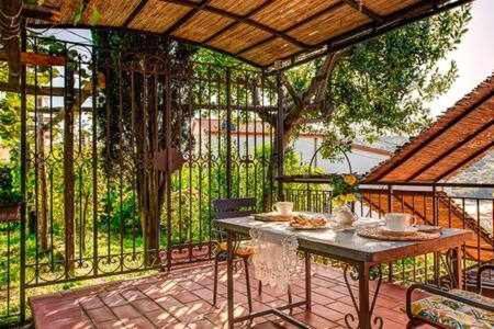 Gocce Villas - Villa De Flores Country Style Villa With Pool Масса-Лубренсе Екстер'єр фото