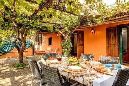 Gocce Villas - Villa De Flores Country Style Villa With Pool Масса-Лубренсе Екстер'єр фото