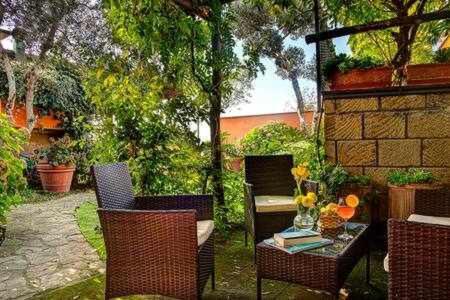 Gocce Villas - Villa De Flores Country Style Villa With Pool Масса-Лубренсе Екстер'єр фото